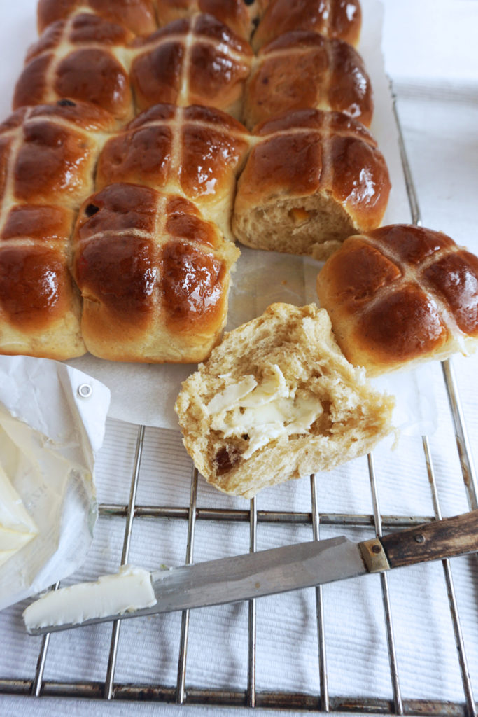 HOT_CROSS_BUNS_2